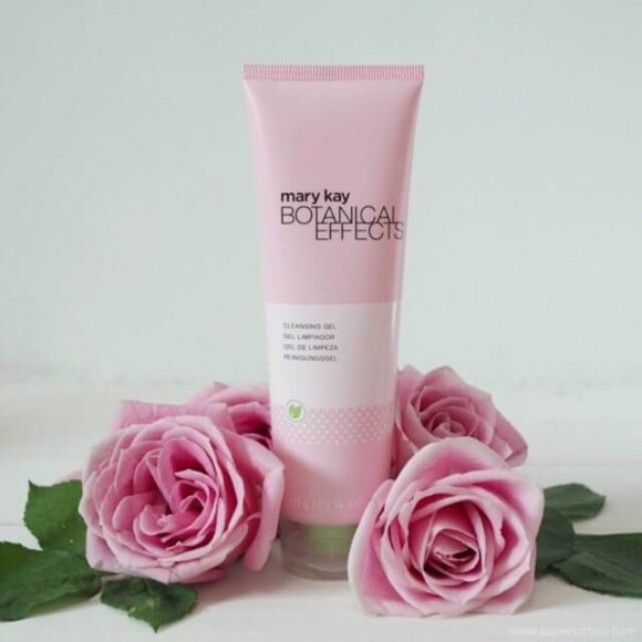 LAST ONE! Botanical Effects Cleansing Gel - Mary Kay - Picture 3 of 10